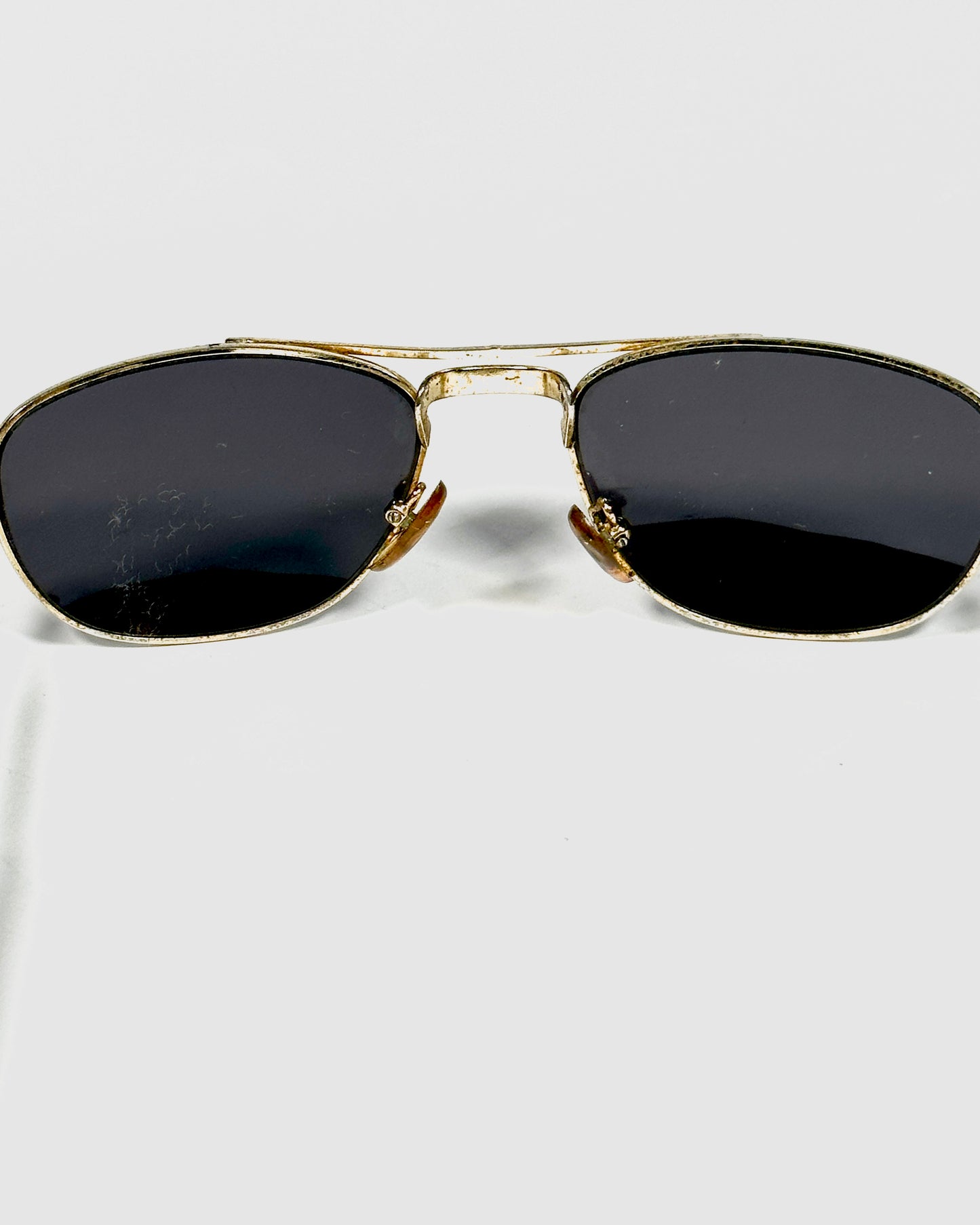 VINTAGE SUNGLASSES