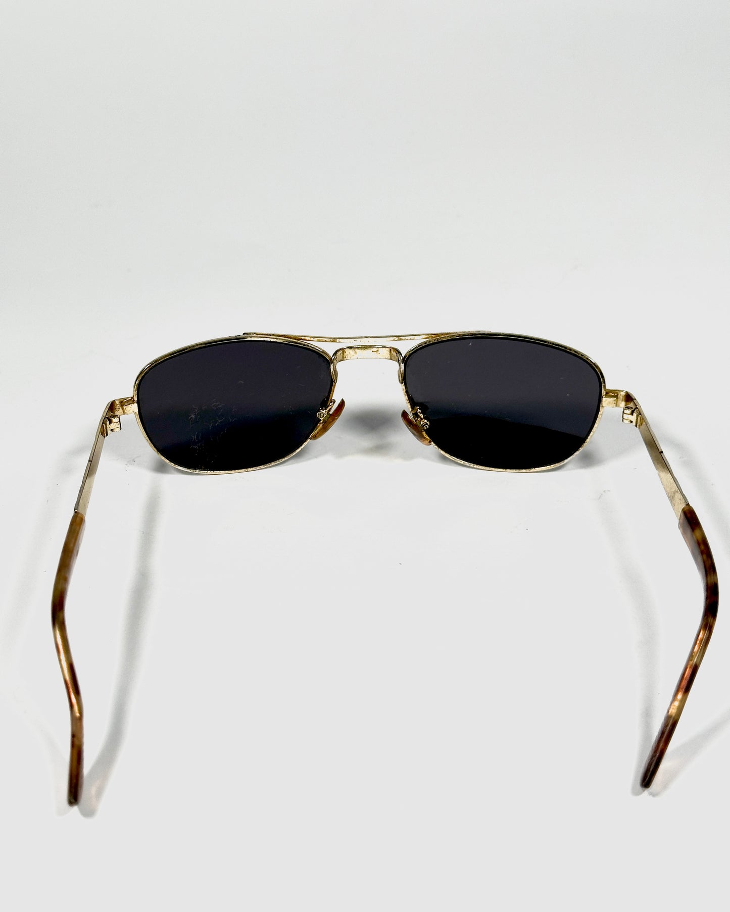 VINTAGE SUNGLASSES