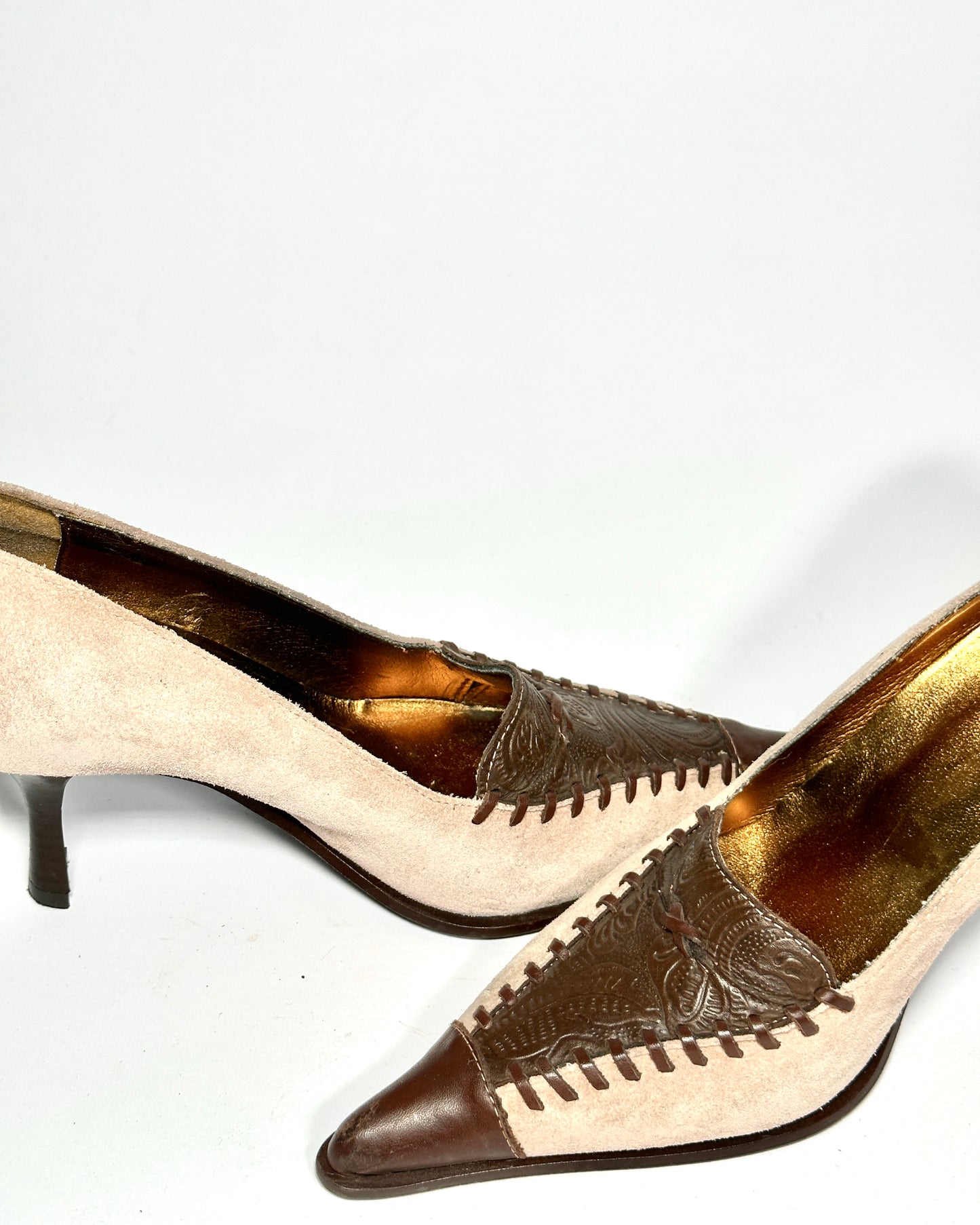 VINTAGE PUMPS