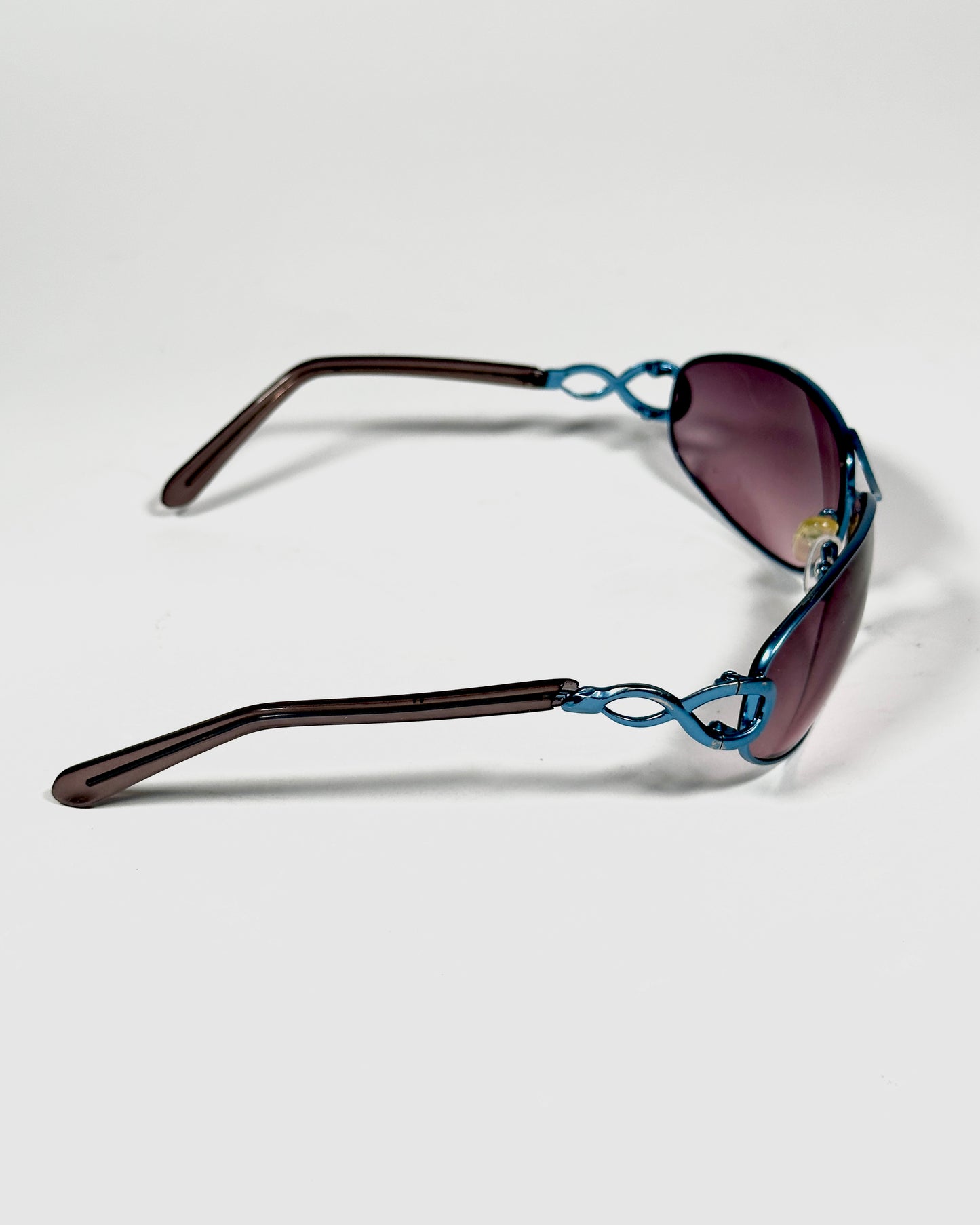 VINTAGE SUNGLASSES